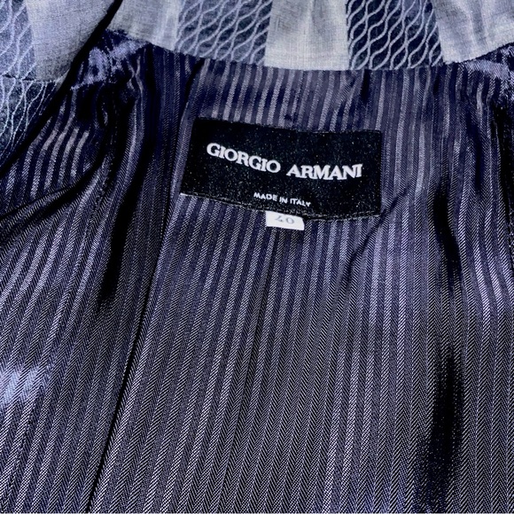GIORGIO ARMANI BLUE / GRAY COLOR BLAZER. - Picture 7 of 9